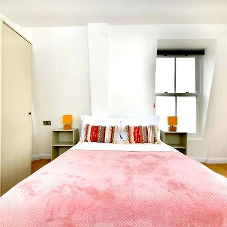 Lovely 2 Bedroom Serviced Penthouse Battersea Park Road London Luaran gambar