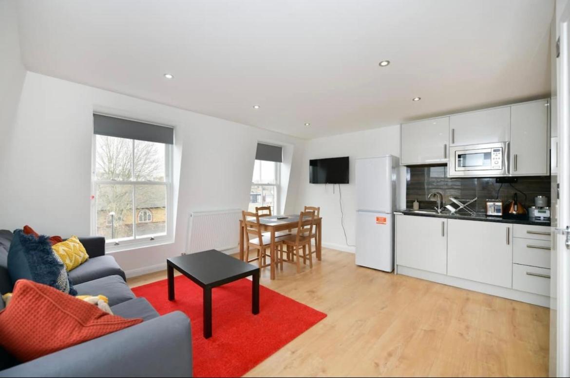 Lovely 2 Bedroom Serviced Penthouse Battersea Park Road London Luaran gambar